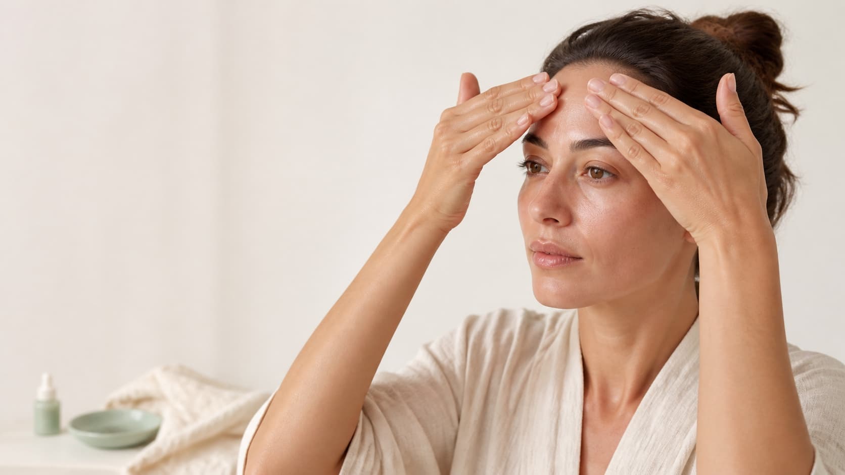 How to Massage Your Face at Home: A 5-Minute Beginner Routine